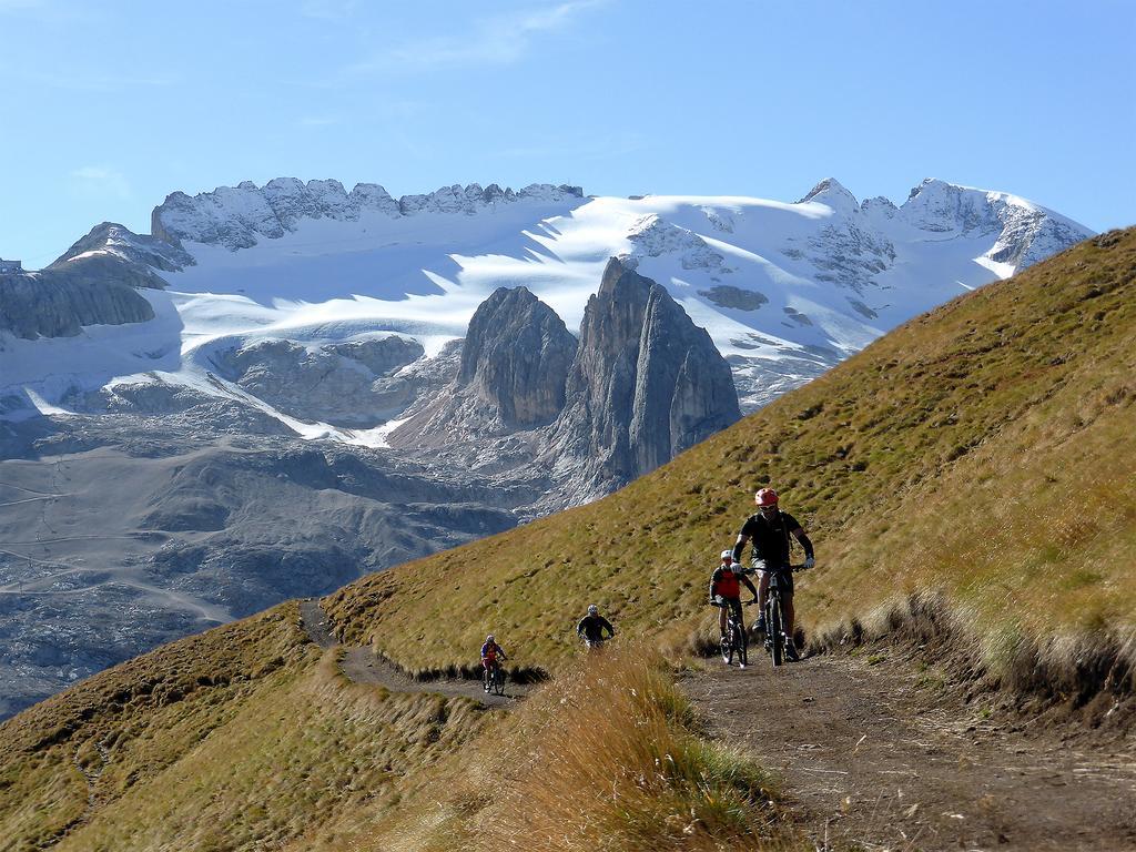 Hotel Rifugio Fedaia Malga Ciapela Exteriér fotografie